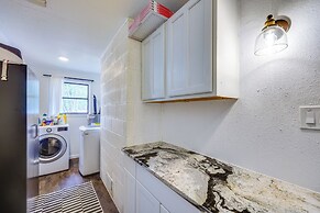 < 1 Mi to Dtwn: Home w/ Fenced Yard in Boerne!