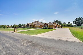 4 Mi to Dtwn: Home w/ Pool in Stephenville!