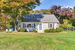 Furnished Sunroom & Deck Dining: Cape Cod Escape