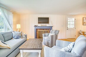 Furnished Sunroom & Deck Dining: Cape Cod Escape