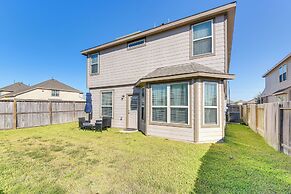 Fenced Yard & Gas Grill: Spacious Home in Richmond