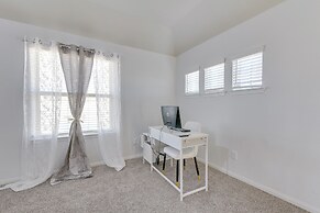 Fenced Yard & Gas Grill: Spacious Home in Richmond