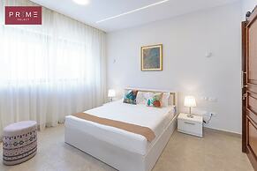 Prime Select Lake View