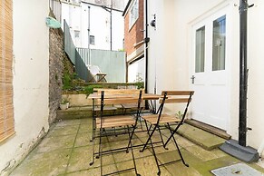 Host Stay Waterloo Apartment