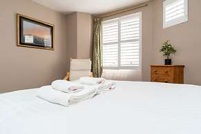 Host Stay Waterloo Apartment