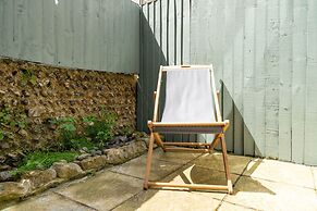 Host Stay Waterloo Apartment