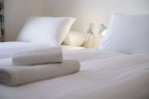 Host Stay Millfield House