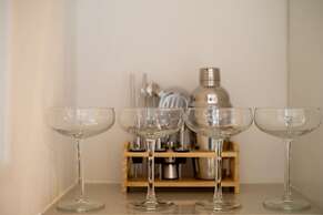 Host Stay Regency Square Apartment