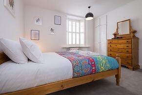 Host Stay Over Arches