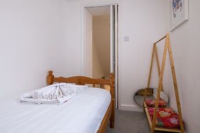 Host Stay Over Arches