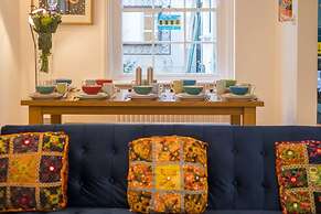 Host Stay Over Arches