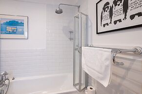 Host Stay Over Arches