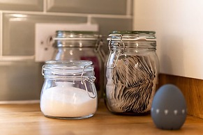 Host Stay Seven Dials Apartment