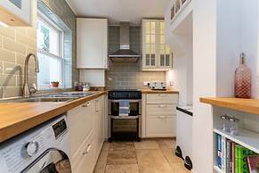 Host Stay Seven Dials Apartment
