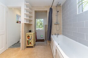 Host Stay Shanklin House