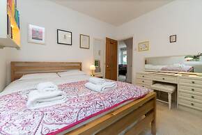 Host Stay Shanklin House