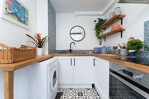 Host Stay Islingword Studio