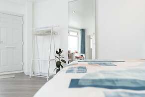 Host Stay Islingword Studio