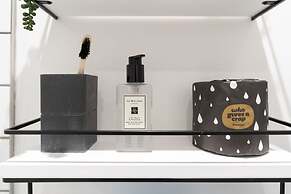 Host Stay Islingword Studio