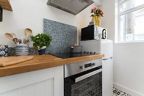 Host Stay Islingword Studio