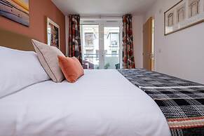 Host Stay Kingscote Townhouse
