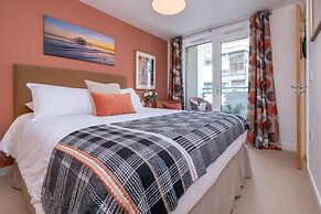 Host Stay Kingscote Townhouse