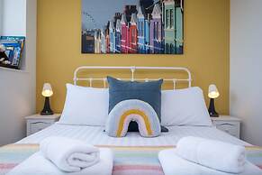 Host Stay Kingscote Townhouse