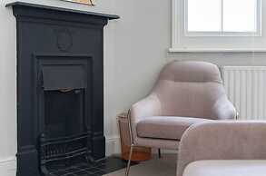 Host Stay The Old Coach House on Margaret Street