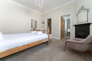 Host Stay The Old Coach House on Margaret Street