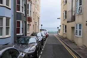 Host Stay The Old Coach House on Margaret Street