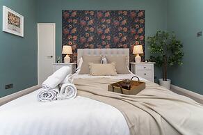 Host Stay Round Hill Apartment
