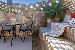 Host Stay Round Hill Apartment