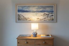 Host Stay Preston Park Apartment