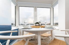 Host Stay Sea View on Manchester Road