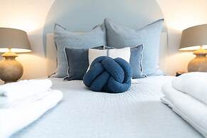 Host Stay Sea View on Manchester Road