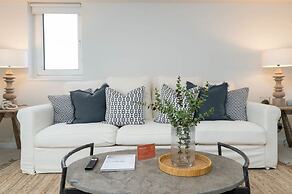 Host Stay Sea View on Manchester Road