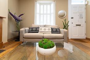 Host Stay Blue Hues on Over Street