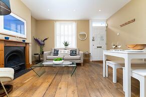 Host Stay Blue Hues on Over Street