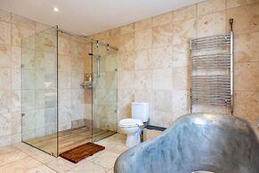 Host Stay Grafton Copper