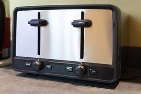 Host Stay Kemp House