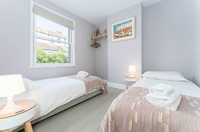 Host Stay Kemp House