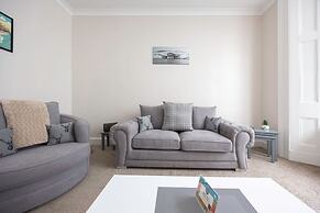 Host Stay Devonshire Place Apartment