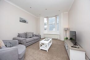 Host Stay Devonshire Place Apartment