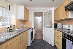 Host Stay Devonshire Place Apartment
