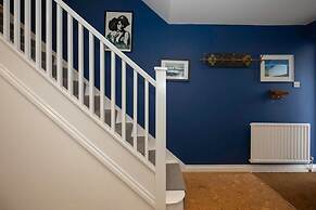 Host Stay Blue Boho at Bristol Gardens