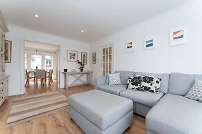 Host Stay Martlet House