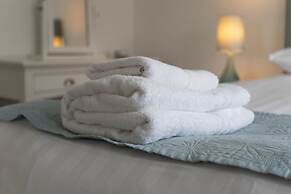 Host Stay Martlet House