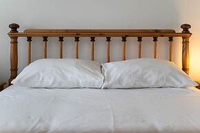 Host Stay Martlet House