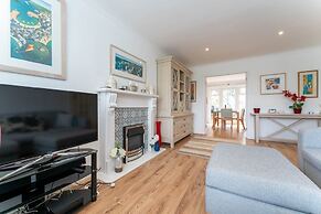 Host Stay Martlet House