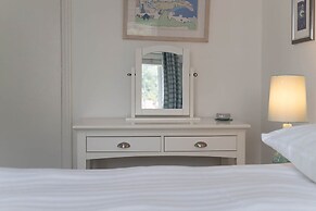 Host Stay Martlet House